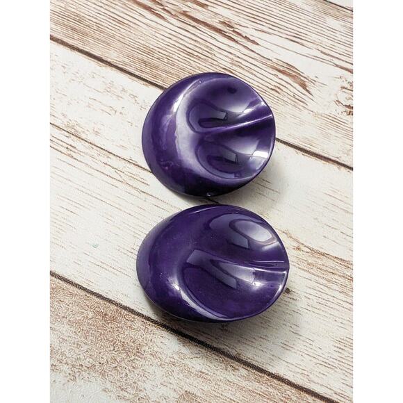 Vintage Clip On Earrings - 1.25" Dark Purple Double Thumb Print Circle - Picture 3 of 6